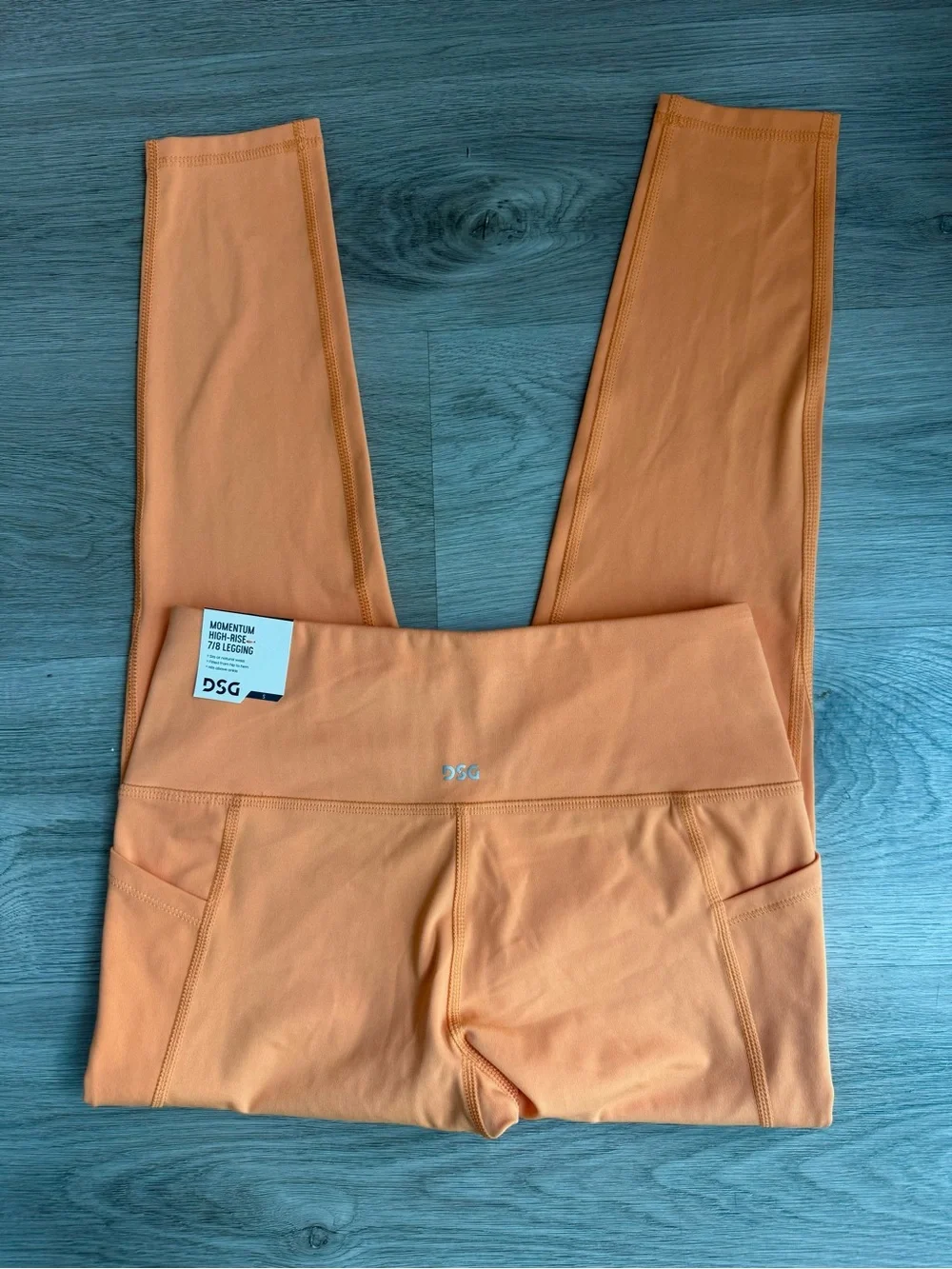 NWT DSG  (Dick’s Sporting Goods) Momentum High Rise 7/8 Leggings - Orange